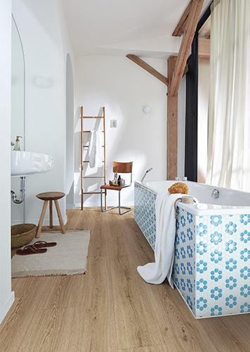 Vinyl-/Designboden im Bad